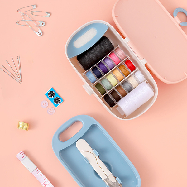 Portable Travel Needle and Thread Sewing Kit Portable Travel Needle and Thread Sewing Kit